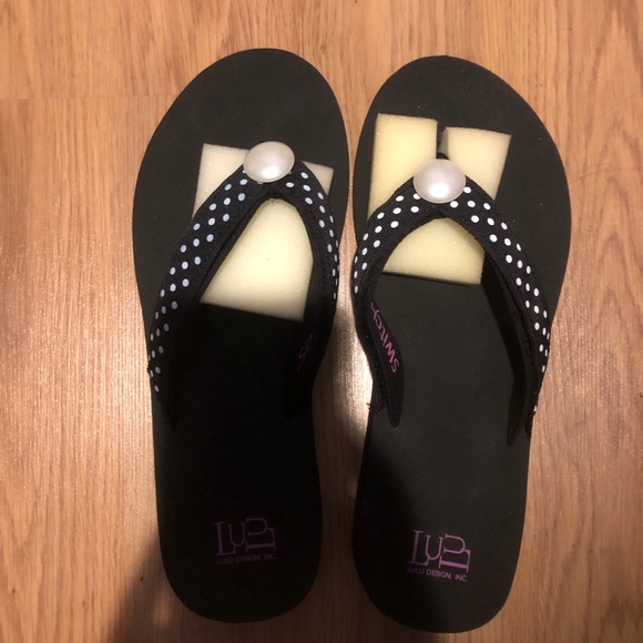 Black Polka Dot Women's Flip Flops (Switch Flops brand) - Picture 2 of 7